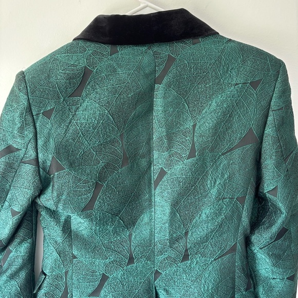 Gentleman’s Guru Fancy Emerald Green Tuxedo Black Velvet Lapel Formal Black Tie - Picture 11 of 16